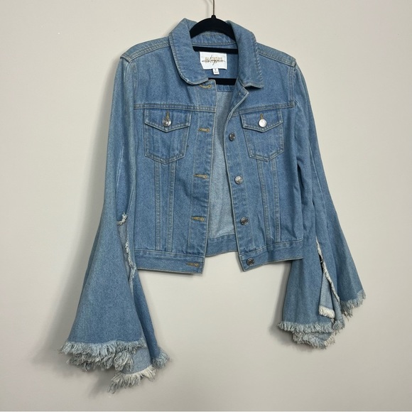 DAYA BY ZENDAYA BELL SLEEVE BUTTON UP DENIM JACKET SIZE SMALL - Picture 6 of 16
